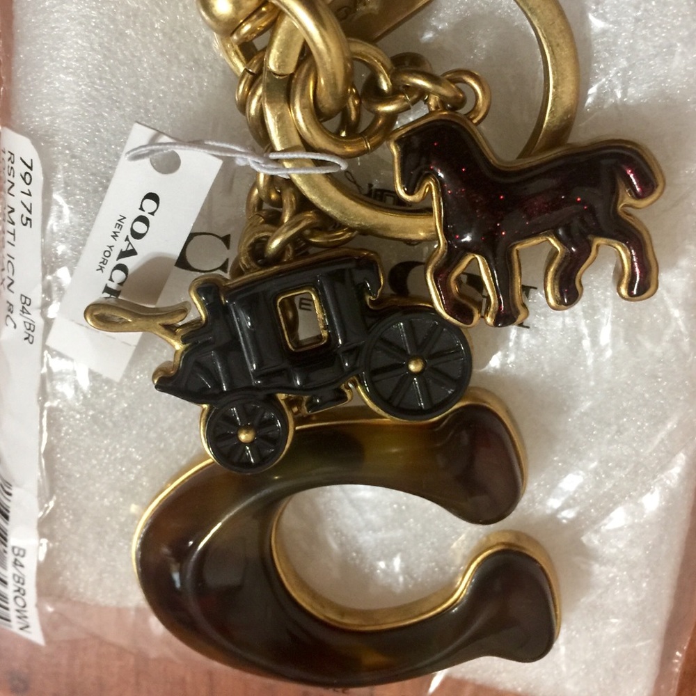 Coach horse & carriage C Keychain Charm